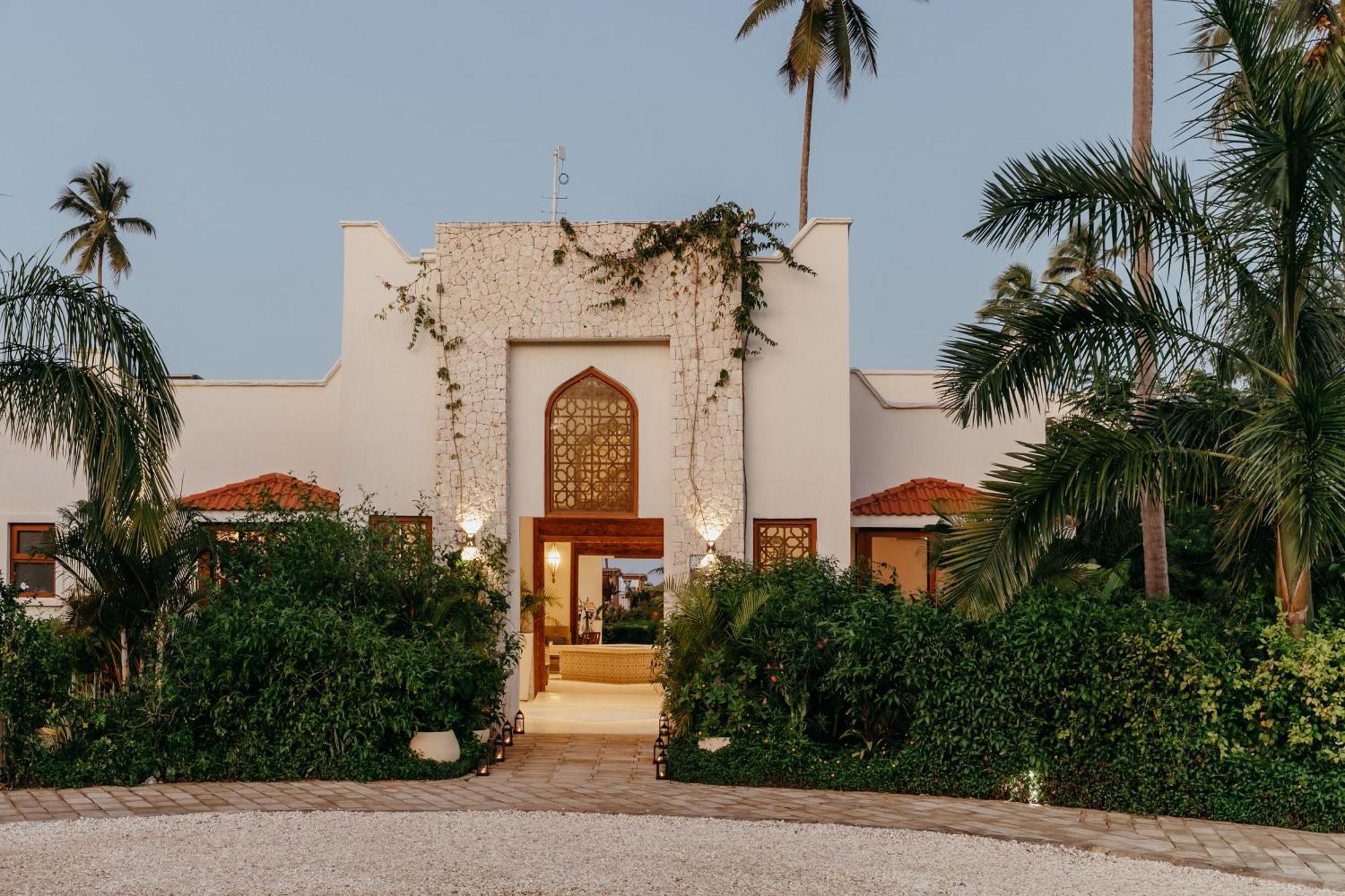 Marijani Beach Resort Pwani Mchangani Exterior foto